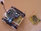 El microbot y el transmisor-receptor